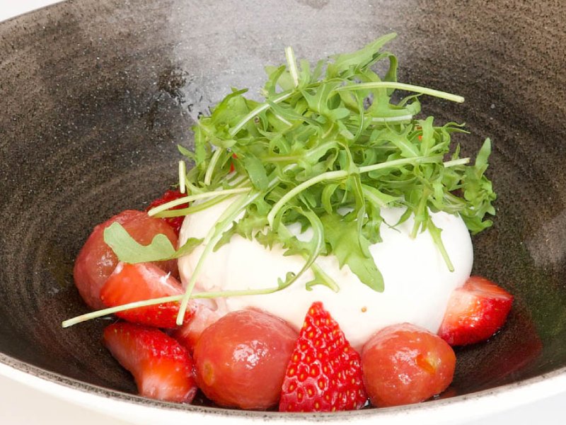 burrata-cherry